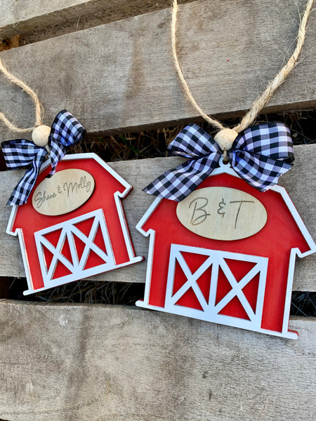 Wooden Red Barn Ornament | Personalized Country Christmas Decor with Custom Family Name Hanging Gingham Ribbon